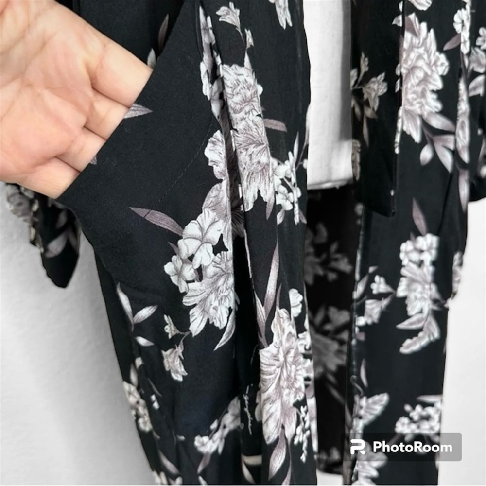Spiritual Gangster Black Floral “Maya” Kimono OSFM, NEW NIP - Picture 4 of 8